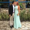 Marina Ruy Barbosa apareceum dando um beijo romântico no noivo, Xandinho Negrão