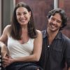 Nando Rodrigues, 31 anos, e Carolina Ferraz,48, interpretam o casal Henrique e Penélope na novela 'Haja Coraçaõ'
