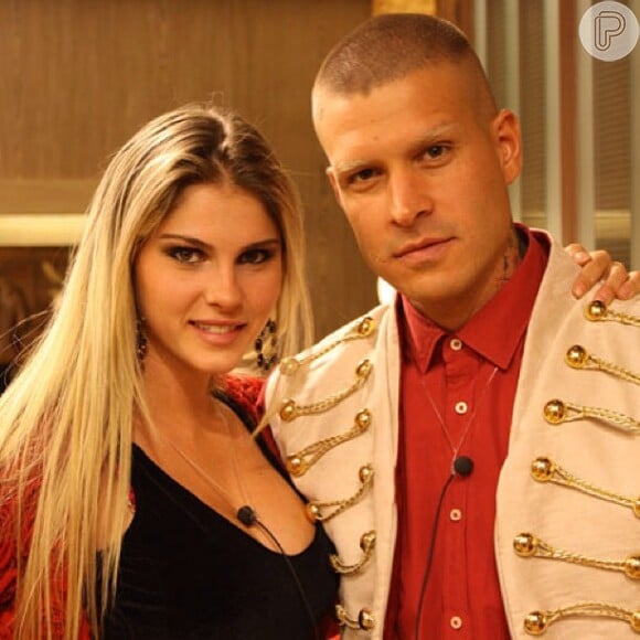 Mateus Verdelho namorou Bárbara Evans por pouco mais de três meses. Eles se conheceram no reality show 'A Fazenda'