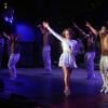 Claudia Leitte dança no palco