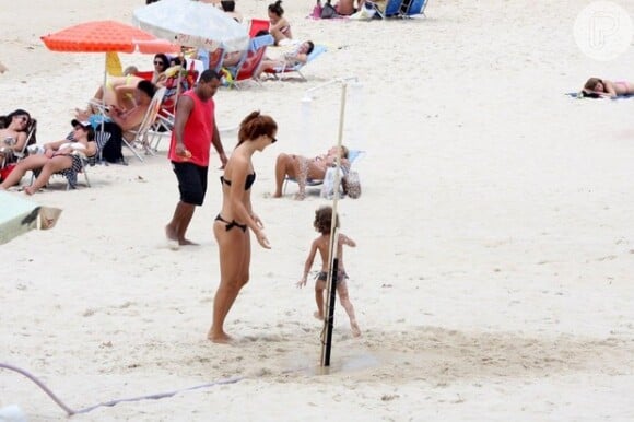 A atriz foi à praia da Ipanema, da Zona Sul carioca