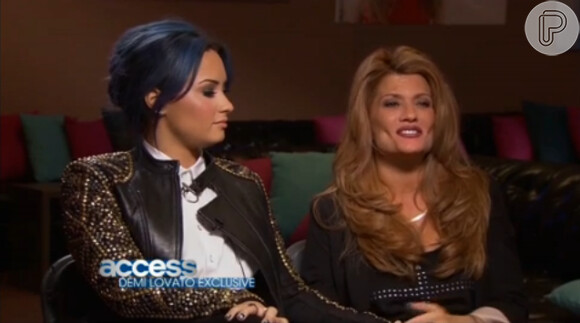 A cantora Demi Lovato foi ao programa 'Access Hollywood' acompanhada por Dianna La Garza, sua mãe. Ela afirmou que no começo não tinha certeza que a filha usava drogas