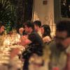 Amigos e família de Murilo Benício e Alessandra Negrini jantam em restaurante na zona sul do Rio