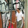 O ator americano Matthew McConaughey é flagrado pelas ruas de Belo Horizonte