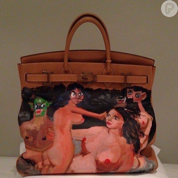 Kim Kardashian publica foto de sua nova bolsa da Hermès de R$ 35 mil