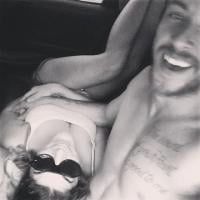 Priscila Fantin divulga foto para desmentir briga com o marido: 'Felicidade'