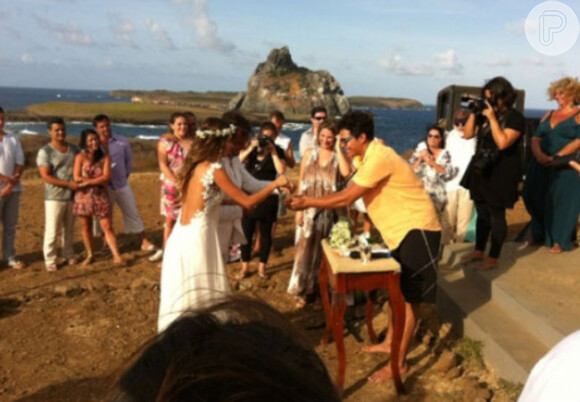 Thaila Ayala e Paulinho Vilhena estavam casados desde 2011, após uma cerimônia íntima para amigos e familiares em Fernando de Noronha