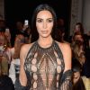 De acordo com uma fonte próxima a Kim Kardashian, ela não deve pedir a separação a curto prazo