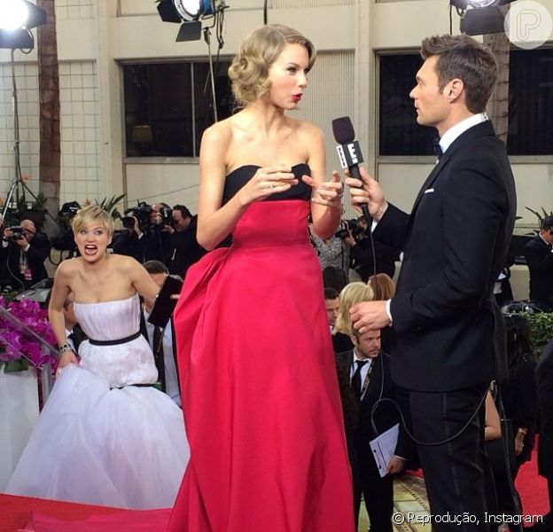 Globo De Ouro 2014 Jennifer Lawrence Faz Careta Na Entrevista De Taylor Swift Purepeople
