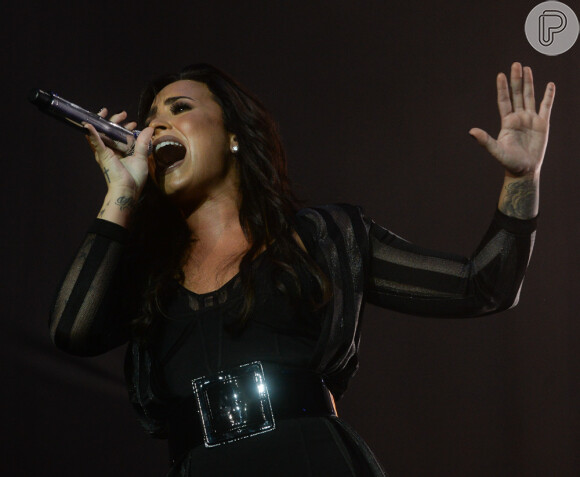 Demi Lovato arrebatou o público de São Paulo neste sábado, 10 de dezembro de 2016, durante o Z Festival