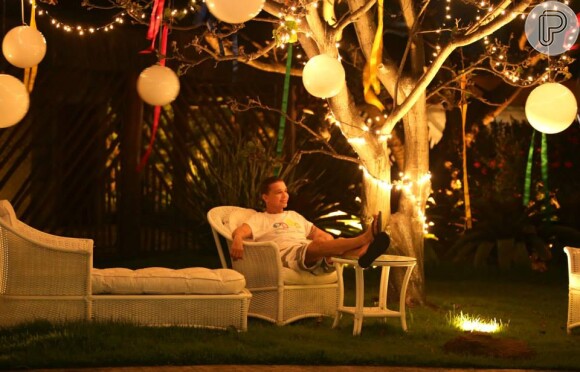 Netinho fez uma grande festa de Réveillon em sua casa na Paraia de Guarajuba, na Bahia