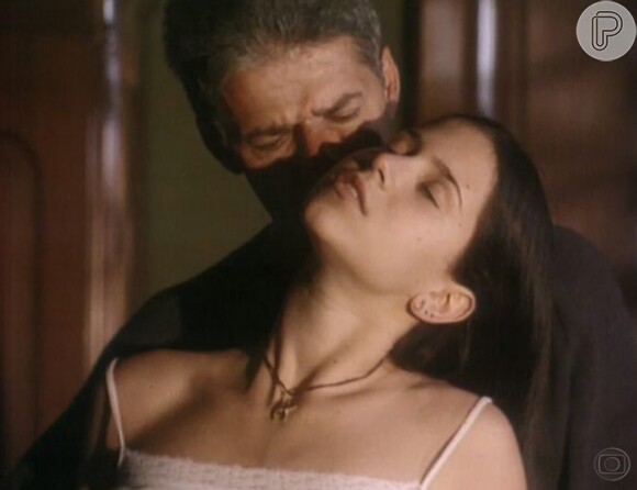Na minissérie 'Presença de Anita', Mel Lisboa deu vida à ninfeta que seduzia Nando (José Mayer), um homem mais velho