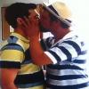'BBB13' tem beijo gay entre o brother Aslan e o namorado, Arthur, na estreia