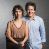 Após atuar em 'Nada Será como Antes' com o marido, Murilo Benício, a atriz afirma que levar trabalho pra casa não é problema para o casal: 'A gente ama o que faz'