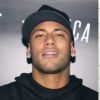 Neymar e Bruna Marquezine deram um selinho em vídeo compartilhado na última segunda (23)