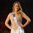 A Miss Israel mostrou seu lado sexy com um vestido com fenda. Yam Kaspers Anshel tem 18 anos e é a participante mais jovem da competição