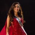 Representando a Nicarágua, Marina Jacoby, de 21 anos, chamou atenção com seu longo vermelho