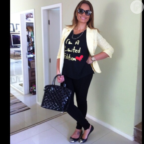 Solange Almeida, vocalista do Aviões do Forró, comemora 5 anos de redução de estômago bem sucedida, com 55 kg a menos