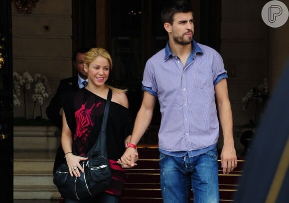 Gerard Piqué e Shakira estão juntos há mais de três anos e são constantemente flagrados durante passeios