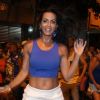Ticiane Pinheiro arrasou no samba em ensaio de rua da Vila Isabel para o carnaval, na noite desta quarta-feira, 1º de fevereiro de 2017