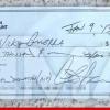 Reprodução do cheque que o ator Charlie Sheen doou para a família do fotógrafo, no valor de R$ 24 mil