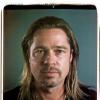 Brad Pitt é um dos astros clicados sem maquiagem para a 'Vanity Fair'. Sem retoques, foi possível ver as cicatrizes de seu rosto