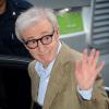 Woody Allen acusou a mãe adotiva da jovem, sua ex-companheira Mia Farrow, de ter influenciado a filha