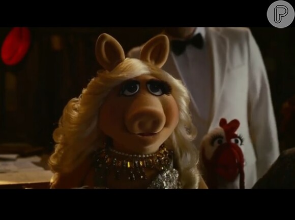 A porquinha Miss Piggy em cena de 'Muppets 2 - Procurados e Amados'