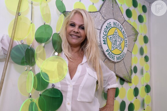 Monique Evans esteve no barracão da Mocidade no início na quarta-feira, 13 de fevereiro de 2014, na Cidade do Samba, no centro do Rio de Janeiro