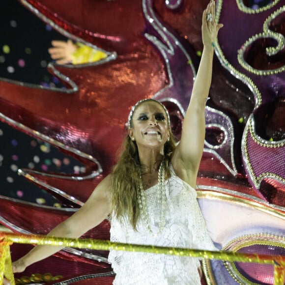 'Ao longo do dia Ivete bebeu muita água mineral e água de coco', explicou Daniel