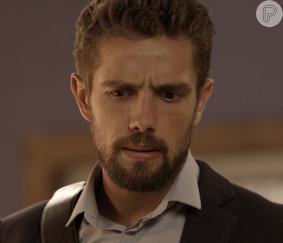 Cesar (Rafael Cardoso) é preso, na novela 'Sol Nascente'