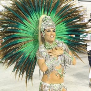 Wanessa Camargo comemorou o segundo lugar da Mocidade Independente de Padre Miguel nesta quarta-feira, 1º de março de 2017