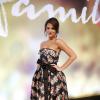 Bruna Marquezine roubou a cena com seu vestido Dolce & Gabbana em estampa floral no valor de R$ 24.815 na festa de lançamento da novela 'Em Família' . Definitivamente, foi um dos looks mais comentados do mês