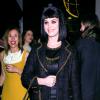Katy Perry desfila pela grife Moschino durante a Semana de Moda de Milão, na Itália, em 20 de fevereiro de 2014
