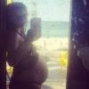 Carolinie Figueiredo posta foto do barrigão de gravidez e conta que errou nas contas da gestação: 'Tão ansiosa', em 28 de fevereiro de 2014