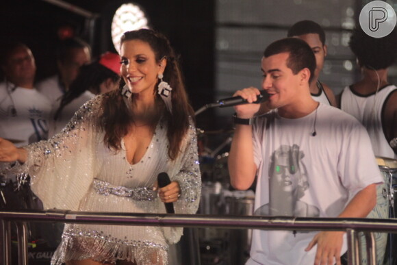 Ivete Sangalo faz dueto com Thiago Martins em Salvador, na Bahia, em 03 de março de 2014
