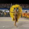 Thaila Ayala fez caras e bocas no desfile da Gaviões da Fiel