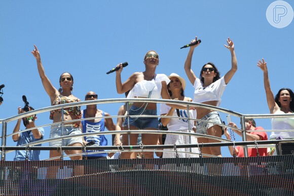 Ivete Sangalo recebeu convidados para fazer a sua última apresentação no Carnaval de Salvador 