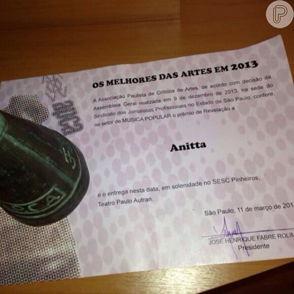 Anitta foi premiada na categoria Música Popular, no prêmio da Associação Paulista de Críticos de Arte