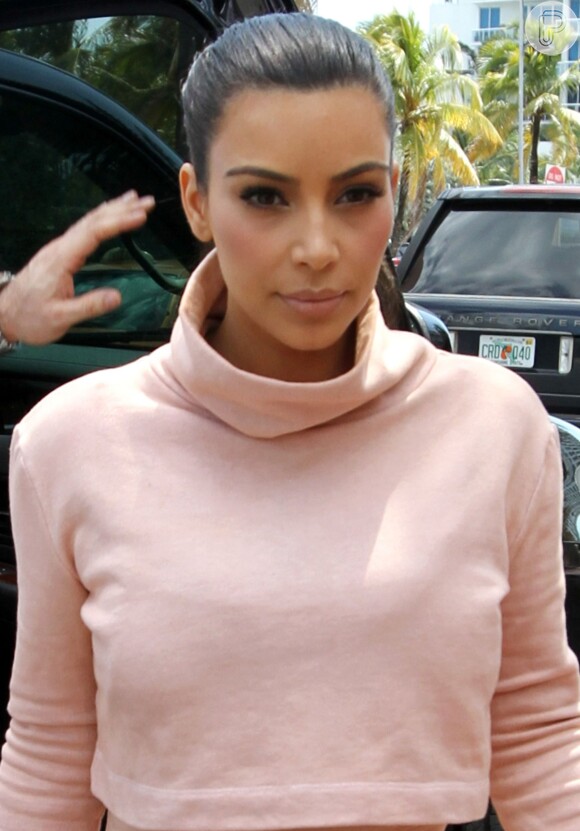 Kim Kardashian diz sobre seu dinheiro: 'Estou fora do controle com os meus gastos'
