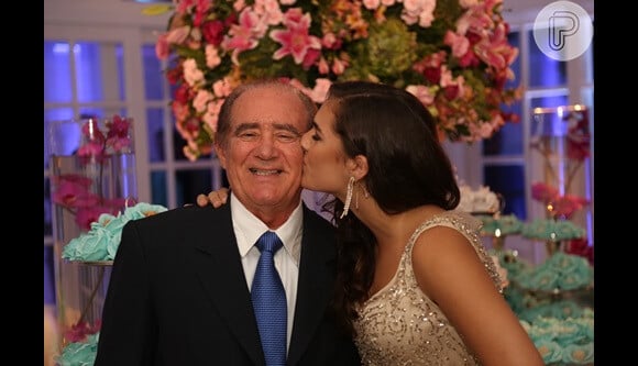 Renato Aragão passou mal após o aniversário da filha, Lívian, de 15 anos