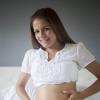 Nivea Stelmann posa aos seis meses de gravidez