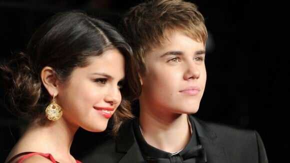 Justin Bieber e Selena Gomez trocam fotos quentes para manter namoro à distância