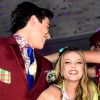 Thomaz Costa e a namorada, Larissa Manoela, dançaram a quadrilha na festa de 17 anos do ator