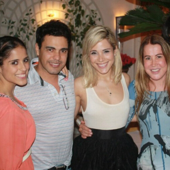 Wanessa reúne os pais, Zezé Di Camargo e Zilu, em festa de aniversário do filho caçula