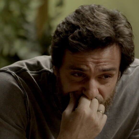 Caio (Rodrigo Lombardi) fica arrasado com rejeição de Bibi (Juliana Paes), na novela 'A Força do Querer'