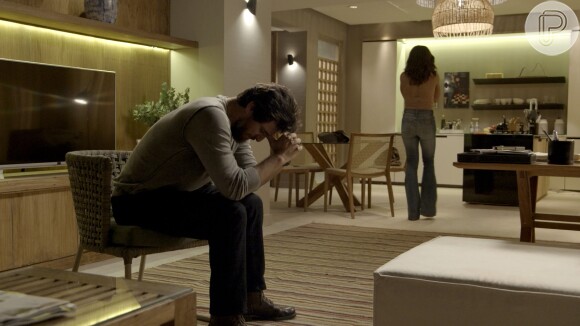 Caio (Rodrigo Lombardi) tem recaída e pede que Bibi (Juliana Paes) volte para ele, mas ela o rejeita, na novela 'A Força do Querer'