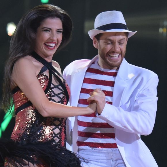 Na final do 'Dancing Brasil', Leo Miggiorin e as duas finalistas vão dançar o ritmo que mais gostaram ao longo do programa