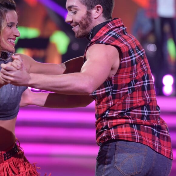 Jade Barbosa e os outros finalistas vão dançar o ritmo responsável pela menor nota que receberam ao longo do 'Dancing Brasil'