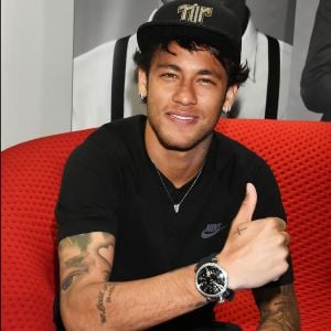 Neymar, sem Bruna Marquezine, pediu para não ser fotografado na casa de festa Villa Mix, em São Paulo, nesta quarta-feira, dia 21 de junho de 2017